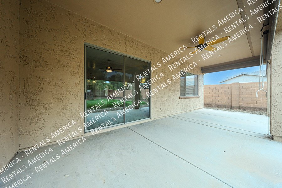 Spacious 3BD 2BA  + Den Single Level Home in Seville1 property image