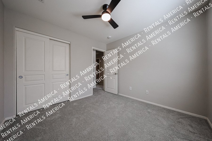 MOVEIN SPECIAL  3-bedroom 2 bath in Power Ranch property image