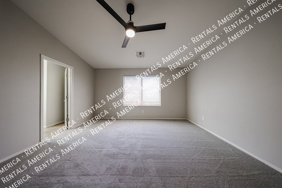 MOVEIN SPECIAL  3-bedroom 2 bath in Power Ranch property image