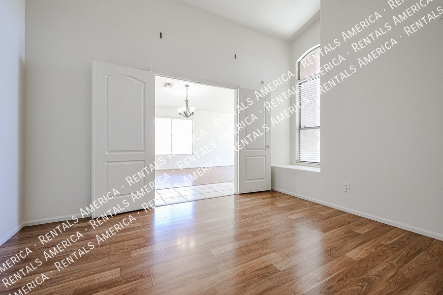 3 bedroom 2 bath in Chandler property image