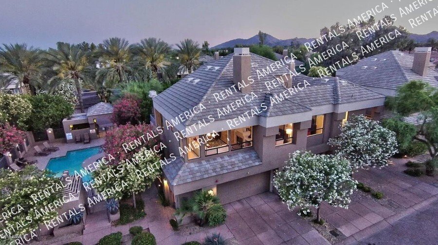 Stunning Scottsdale Condo property image