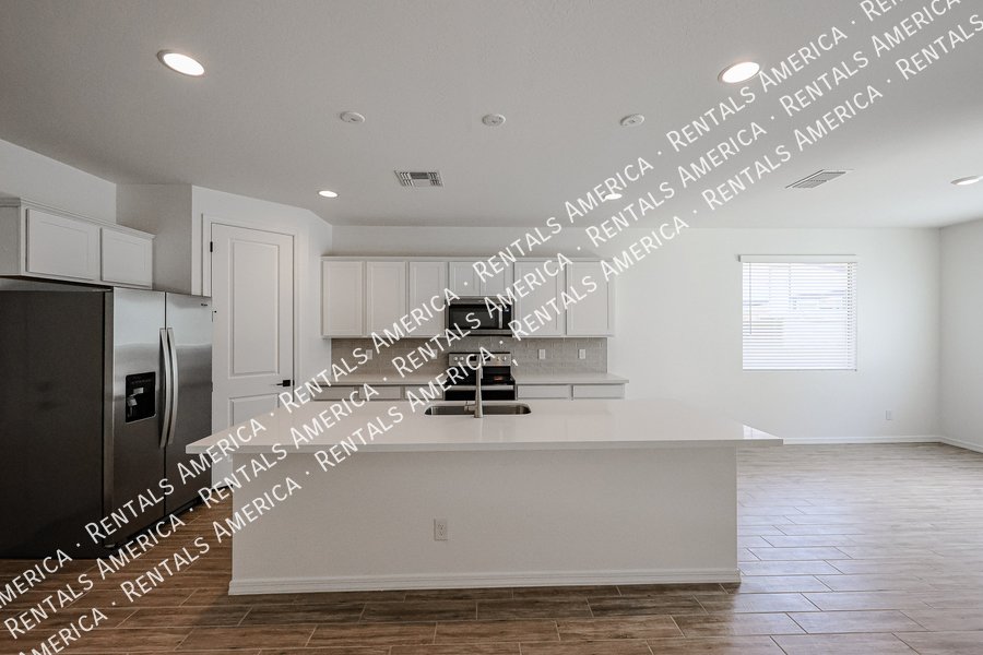 Upgraded 3 Bedroom Home in Eastmark!!! property image