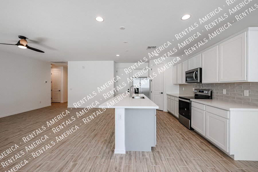 Upgraded 3 Bedroom Home in Eastmark!!! property image