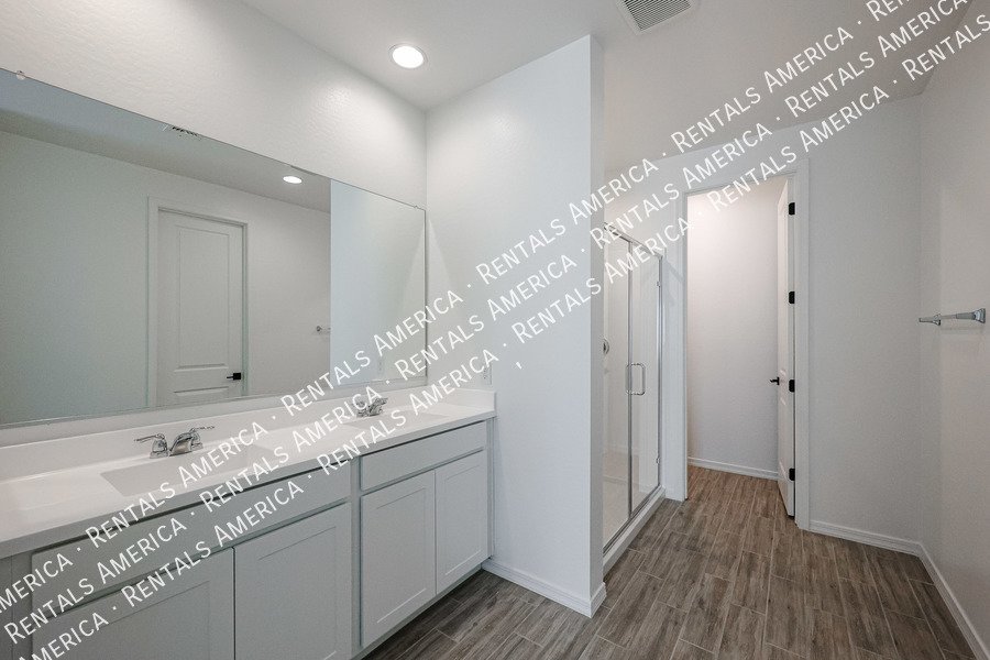 Upgraded 3 Bedroom Home in Eastmark!!! property image