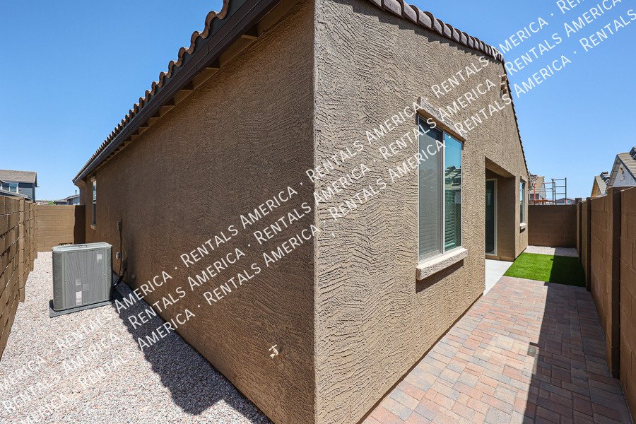 Upgraded 3 Bedroom Home in Eastmark!!! property image