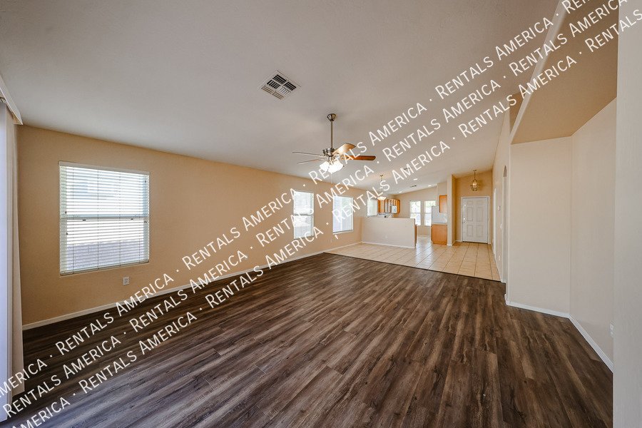 Very nice house in Centerra! property image