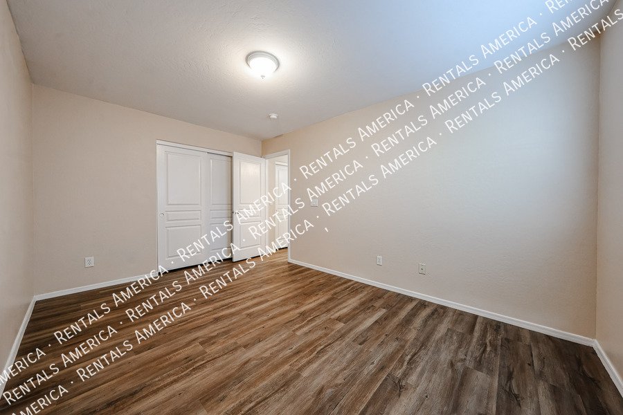 Very nice house in Centerra! property image