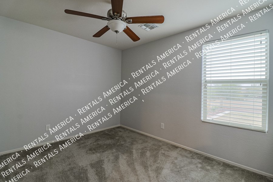 Beautiful Spacious 5BD House in Peoria! property image