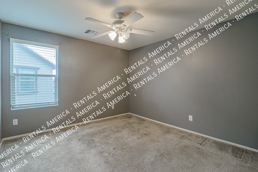 Beautiful Spacious 5BD House in Peoria! property image