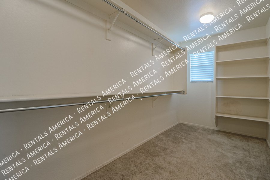 Beautiful Spacious 5BD House in Peoria! property image