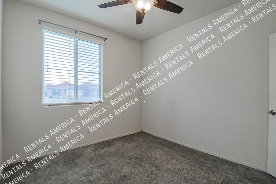 Beautiful Spacious 5BD House in Peoria! property image