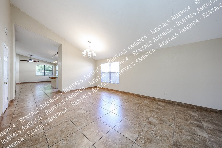 GORGEOUS 3BR IN DESERT SHIRES property image