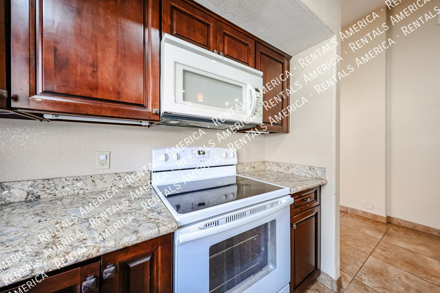 GORGEOUS 3BR IN DESERT SHIRES property image