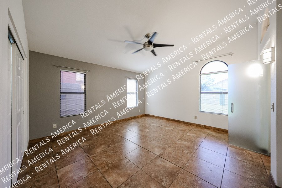 GORGEOUS 3BR IN DESERT SHIRES property image