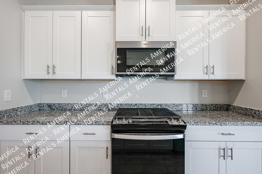 4 Bedroom 2 bath in Maricopa property image