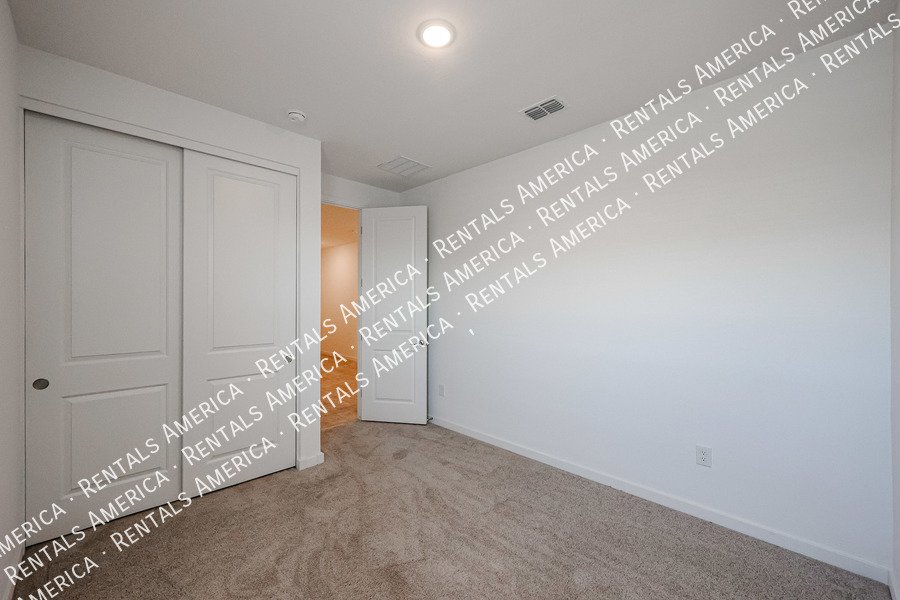 4 Bedroom 2 bath in Maricopa property image