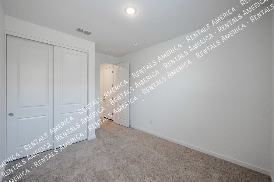 4 Bedroom 2 bath in Maricopa property image