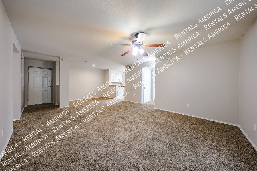 2025 E Campbell Ave property image