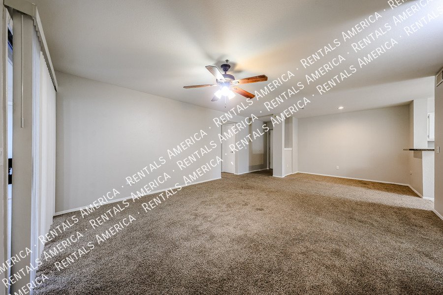 2025 E Campbell Ave property image