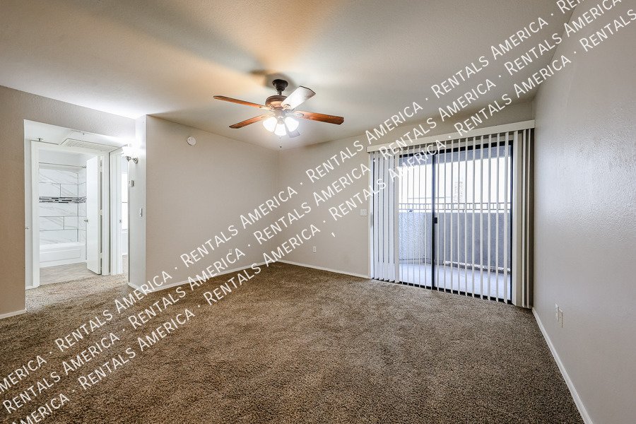 2025 E Campbell Ave property image