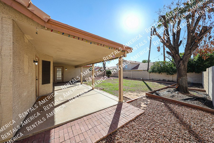 Move In Special . Amazing 4 BR/2BA Arrowhead Ranch Home! property image