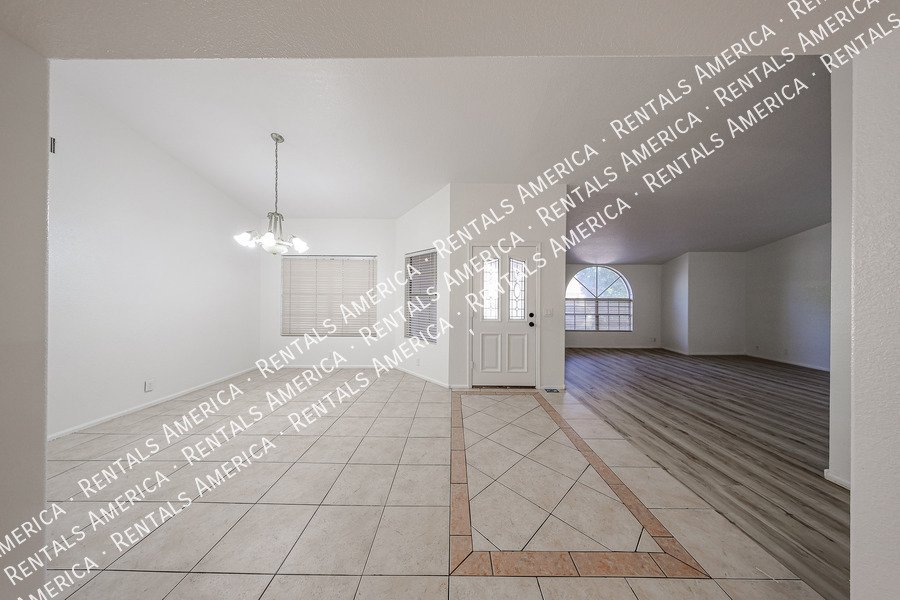 Move In Special . Amazing 4 BR/2BA Arrowhead Ranch Home! property image