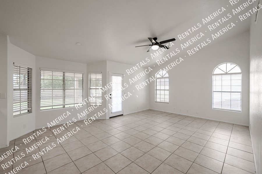 Move In Special . Amazing 4 BR/2BA Arrowhead Ranch Home! property image