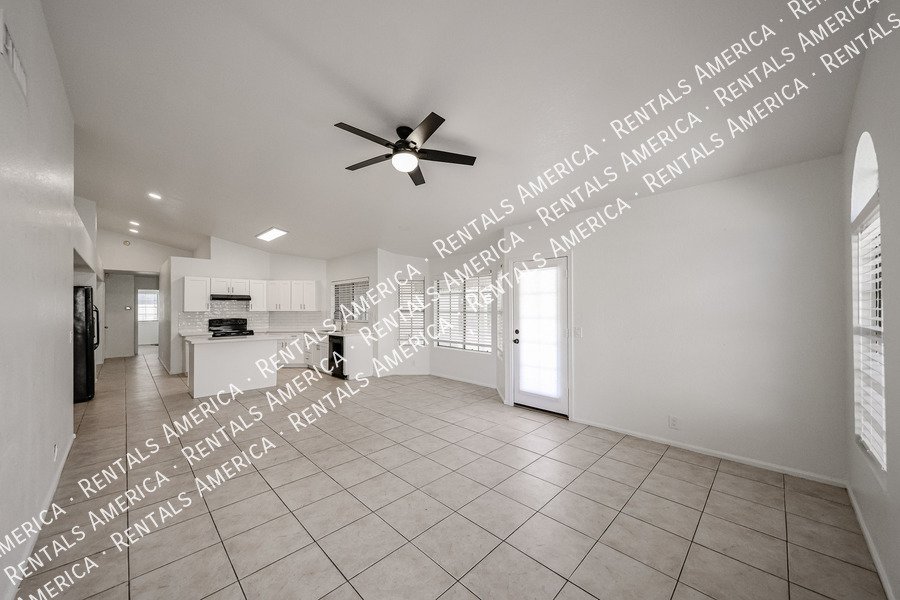 Move In Special . Amazing 4 BR/2BA Arrowhead Ranch Home! property image