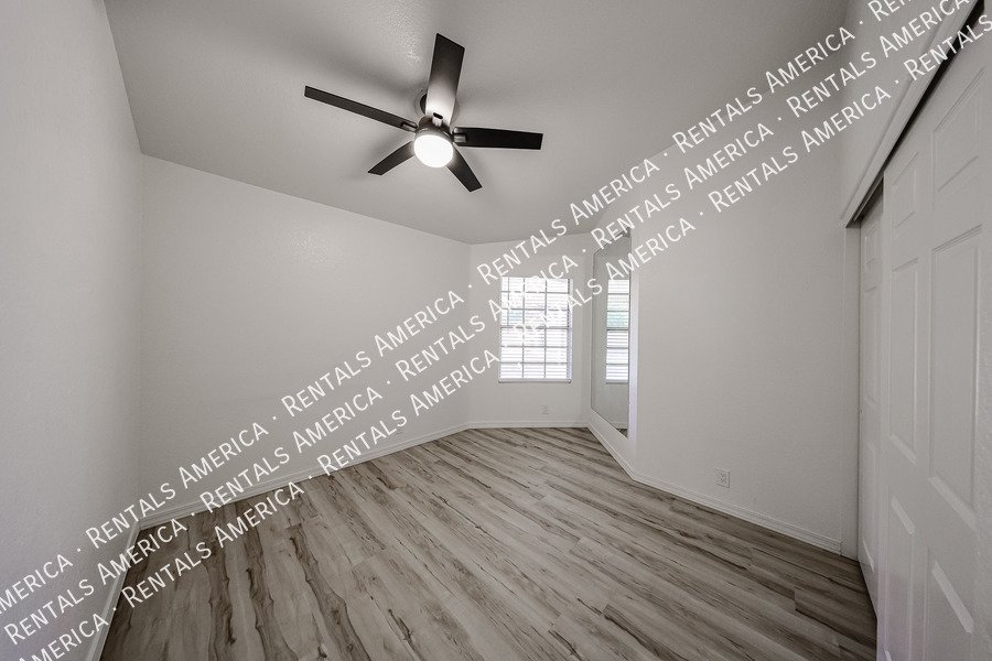 Move In Special . Amazing 4 BR/2BA Arrowhead Ranch Home! property image