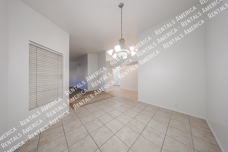 Move In Special . Amazing 4 BR/2BA Arrowhead Ranch Home! property image