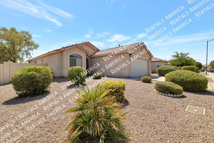 Beautiful home w/ Lots of Extras! property image