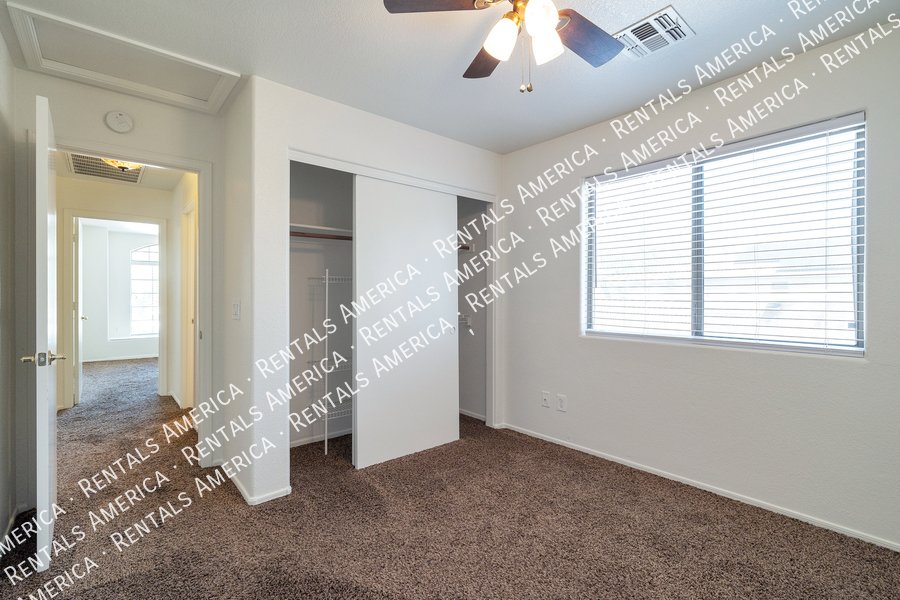 Beautiful home w/ Lots of Extras! property image