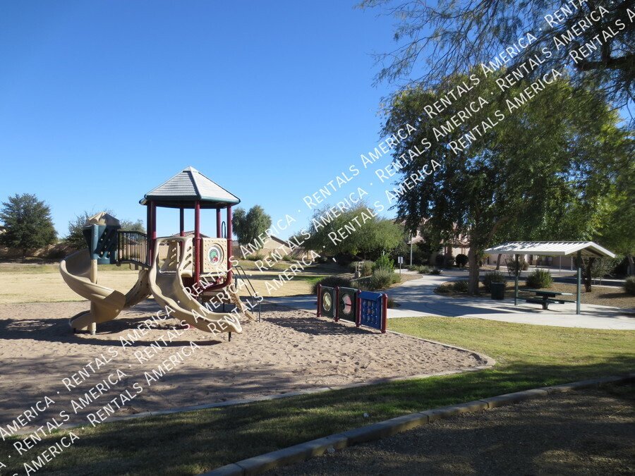 Beautiful home w/ Lots of Extras! property image