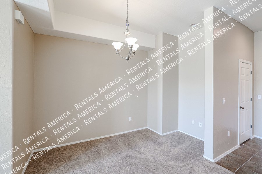 Upscale 2 Bedroom Condo Gated Community property image