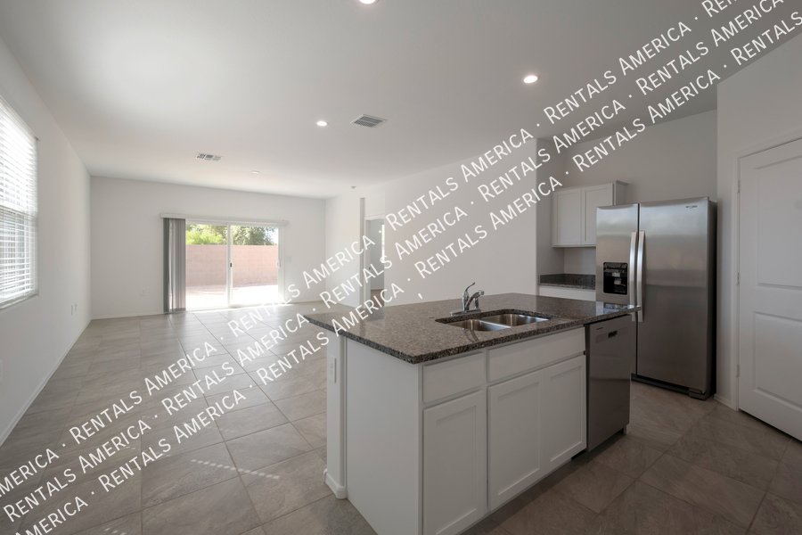 ***Move in special-1st month free at move in*** property image