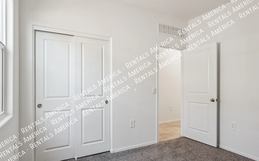 ***Move in special-1st month free at move in*** property image