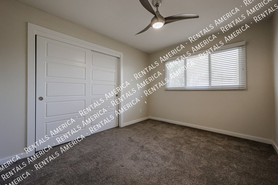 LOCATION LOCATION!  No RENT in NOVEMBER!!! property image