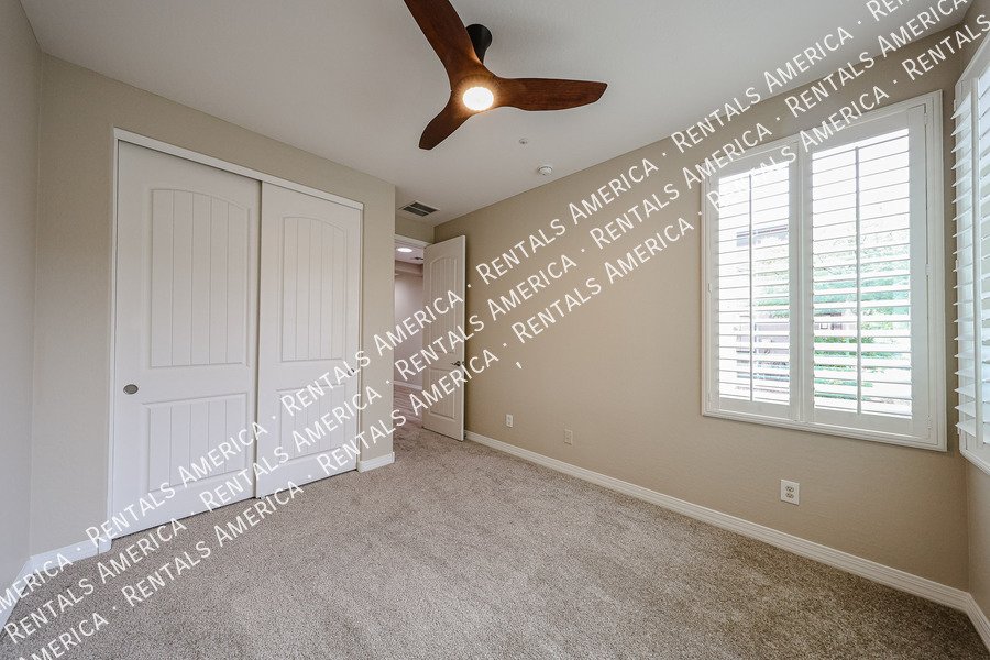 Move In Special! 3 bed 2bath home! Corner lot! property image