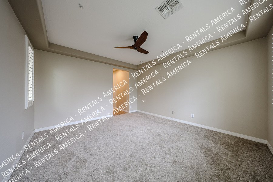 Move In Special! 3 bed 2bath home! Corner lot! property image