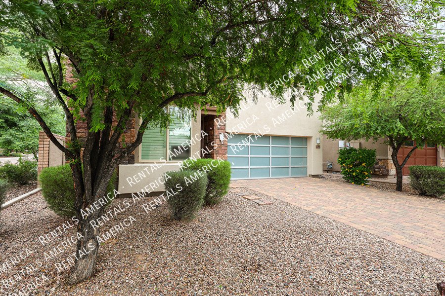 Move In Special! 3 bed 2bath home! Corner lot! property image