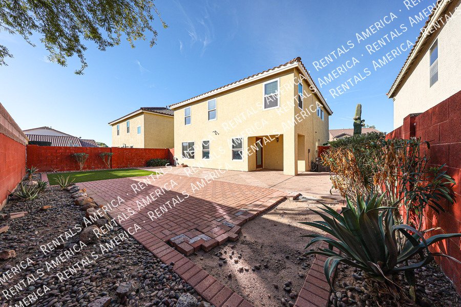 Spacious 4BD 2.5BA with Loft! Located in Cooper Commons! property image