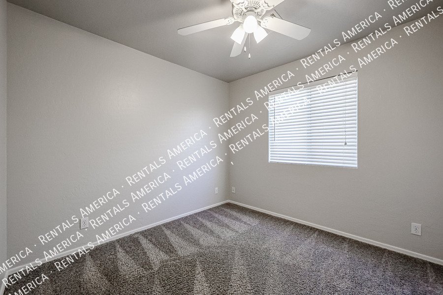 Adorable 3 bedroom home in East Mesa! property image