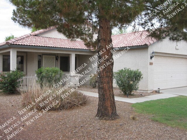 Nice 3 Bd + Den 1-Level House in Johnson Ranch!!! property image