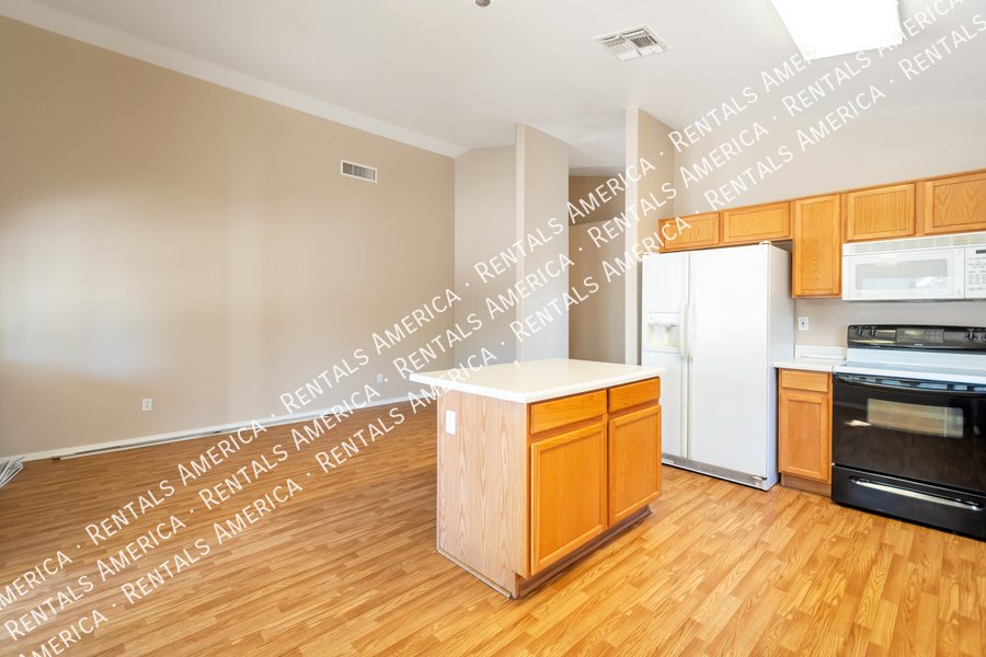 Nice 3 Bd + Den 1-Level House in Johnson Ranch!!! property image