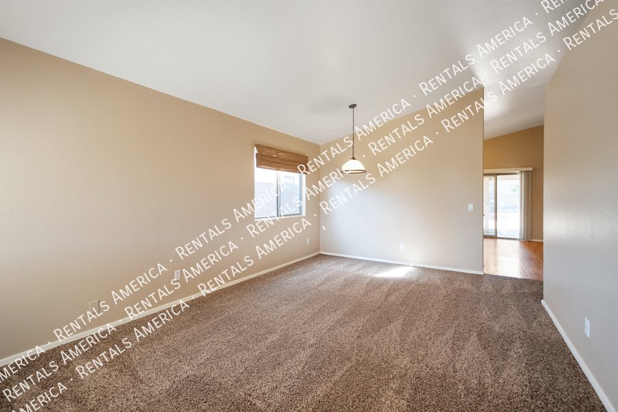 Nice 3 Bd + Den 1-Level House in Johnson Ranch!!! property image