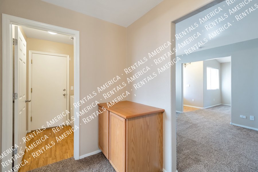 Nice 3 Bd + Den 1-Level House in Johnson Ranch!!! property image