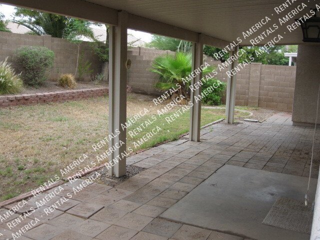 Nice 3 Bd + Den 1-Level House in Johnson Ranch!!! property image
