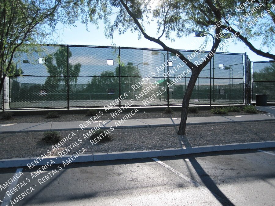 Nice 3 Bd + Den 1-Level House in Johnson Ranch!!! property image