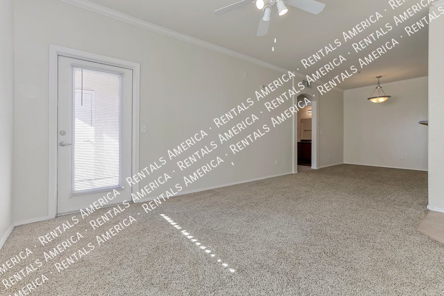 Cute one bedroom with patio property image