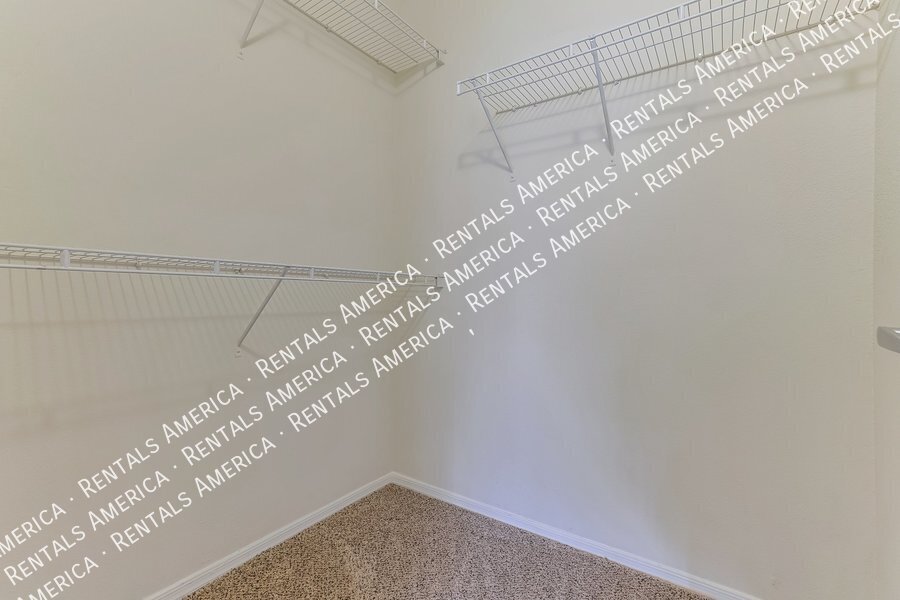 Cute one bedroom with patio property image